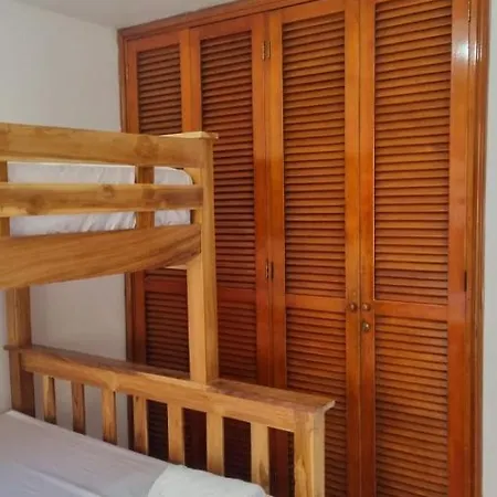 Apartamento Amoblados Bajo La Sombra Del Omnipotente.