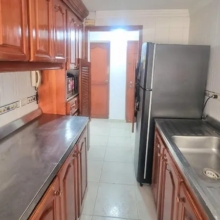 Apartamento Amoblados Bajo La Sombra Del Omnipotente. *
