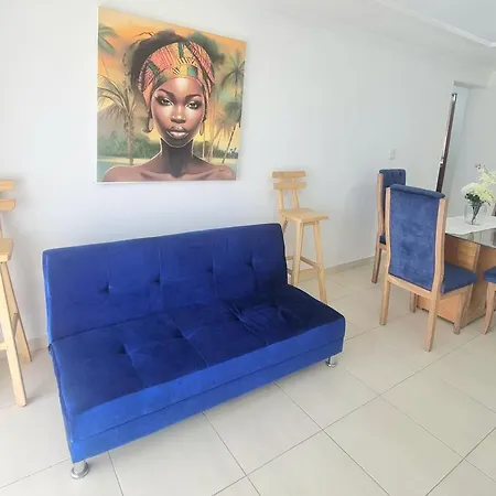 Amoblados Bajo La Sombra Del Omnipotente. Apartamento Cartagena