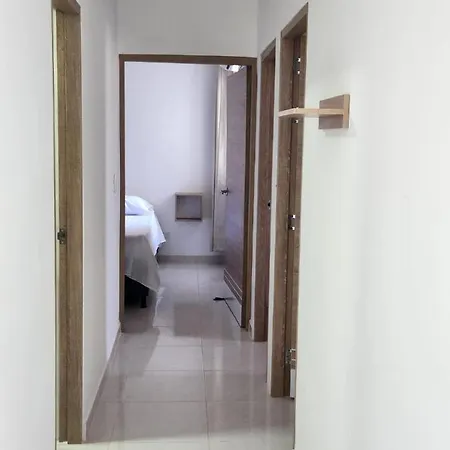 Amoblados Bajo La Sombra Del Omnipotente. Apartamento Cartagena